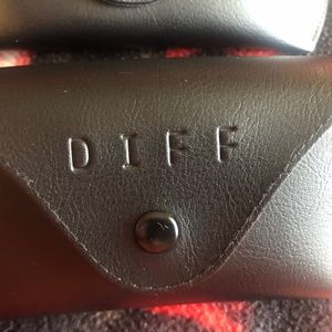 DIFF Sunglasses Travel Cases (2) with Microfiber Cleaning Cloth